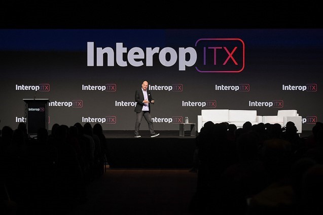 Interop拉斯站